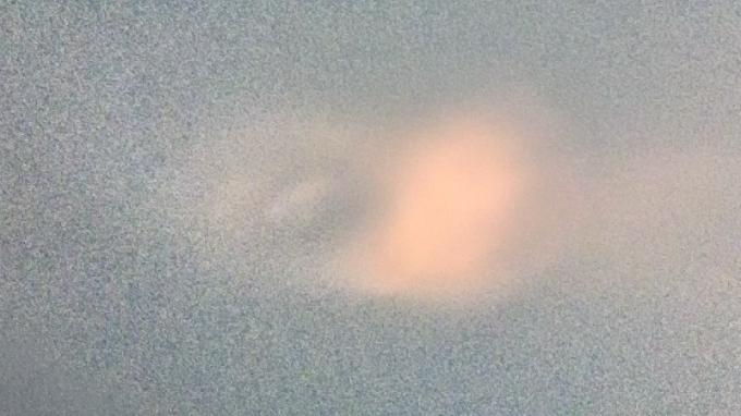 水鏡で映された光と影2